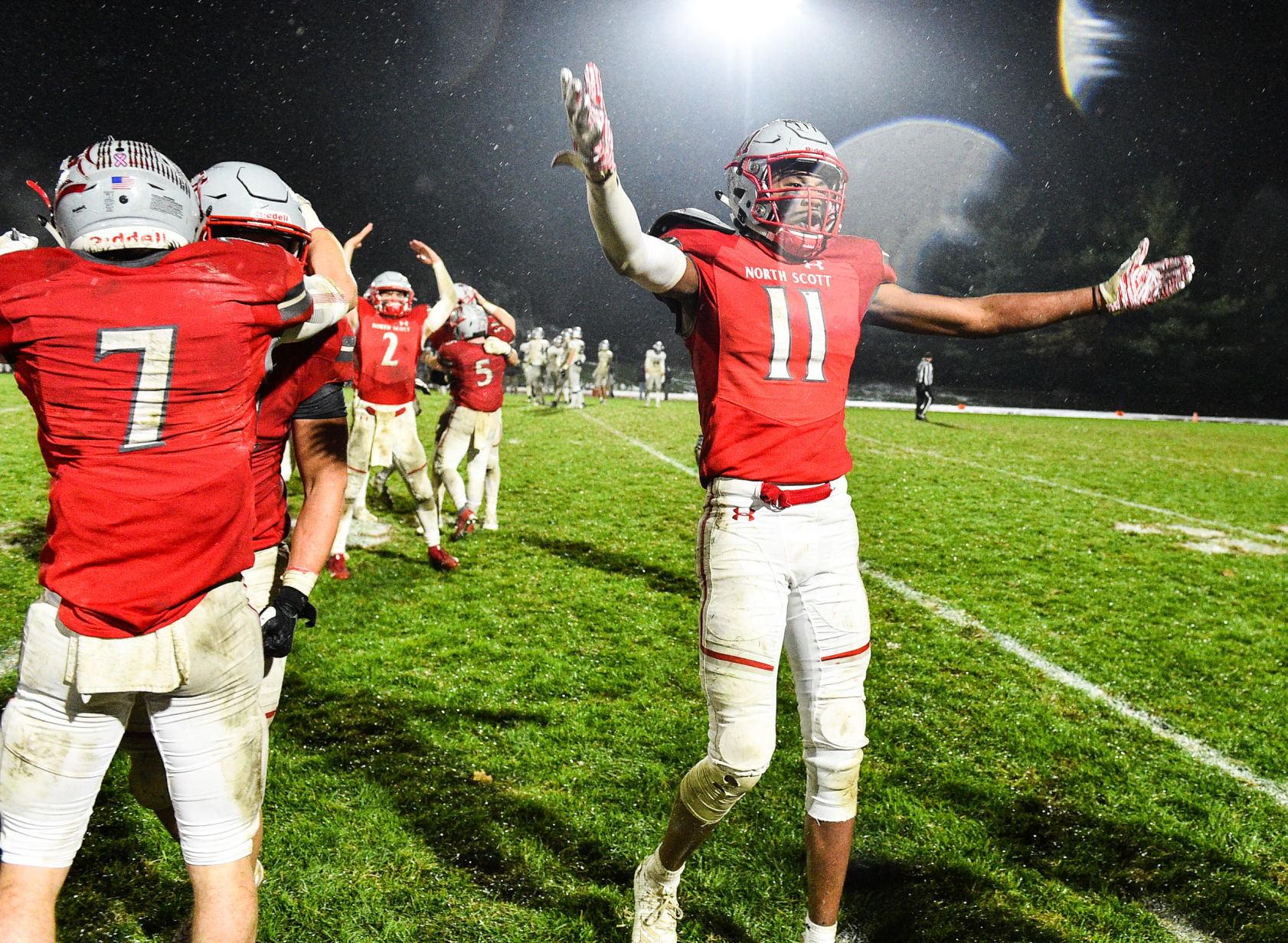 110119-qct-spt-ns-xavier-fball-062a.jpg
